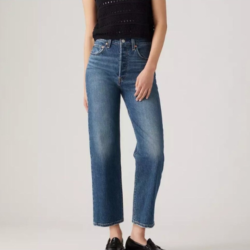 NWT Levi’s Premium Ribcage Straight Ankle Jeans 25